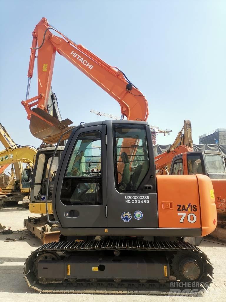 Hitachi ZX 70 حفارات زحافة