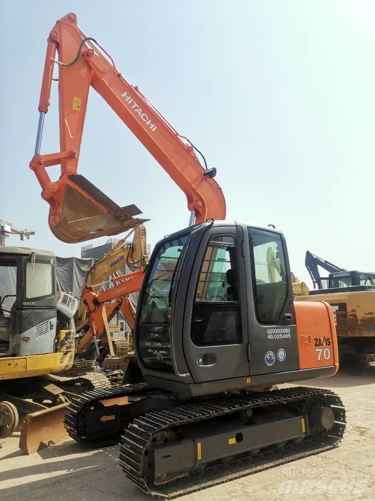 Hitachi ZX 70 حفارات زحافة