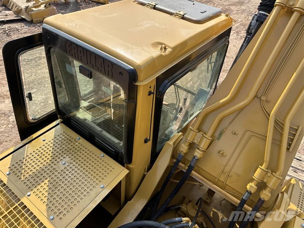 CAT 330 B L حفارات زحافة