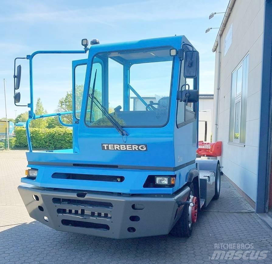 Terberg YT 182 جرارات صالات المطارات