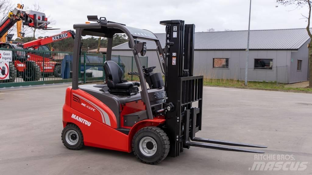 Manitou ME 425 C شاحنات ذات رافعات شوكية تعمل بالكهرباء