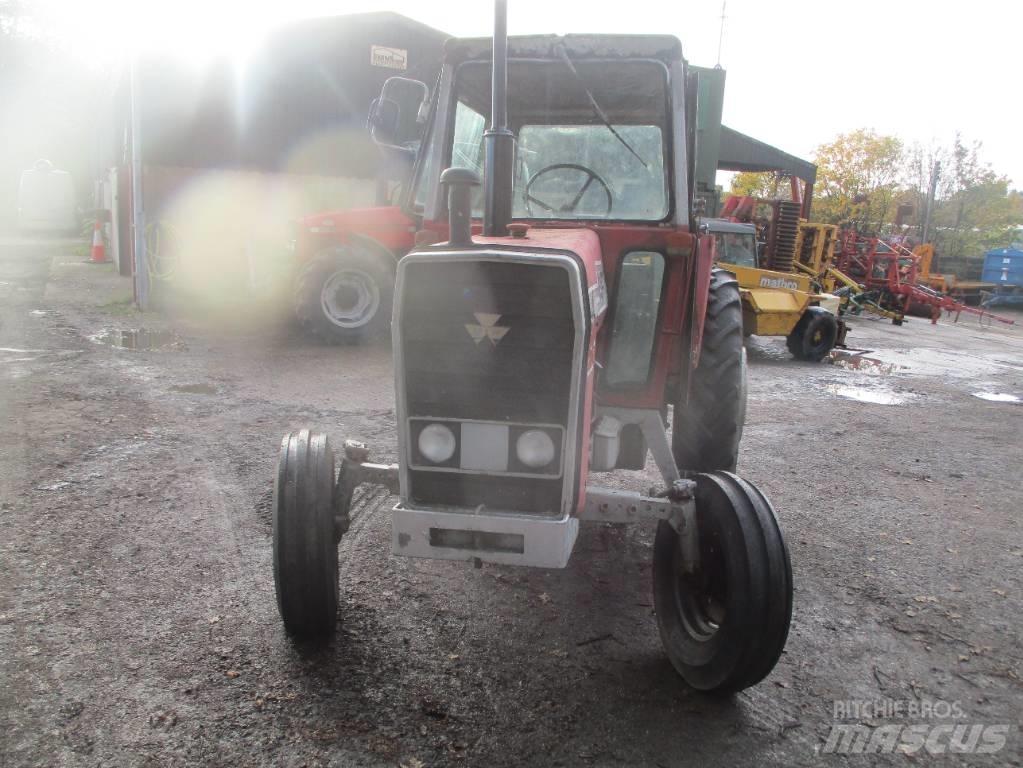 Massey Ferguson 590 الجرارات