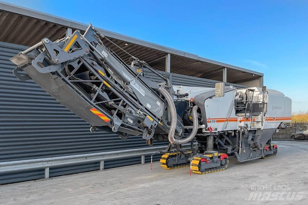 Wirtgen W 210 I ماكينات الكشط البارد للأسفلت