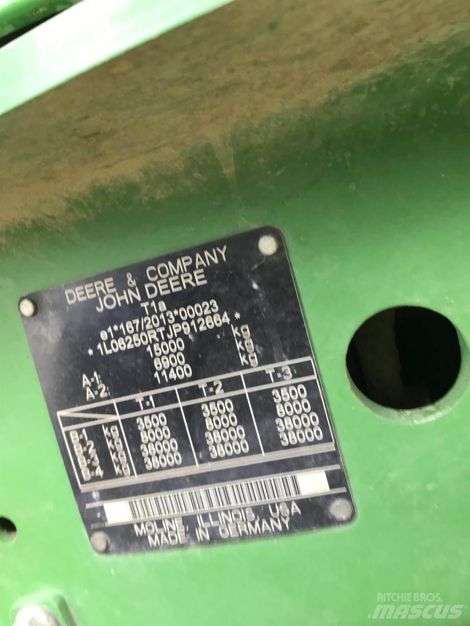 John Deere 6250R الجرارات