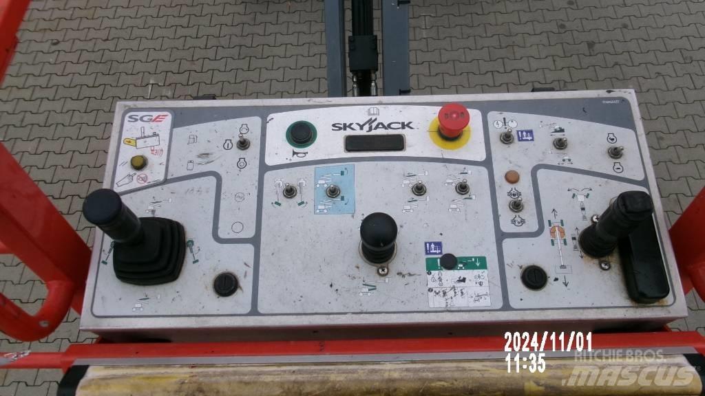 SkyJack SJ 51 AJ رافعات سلة مفصلية
