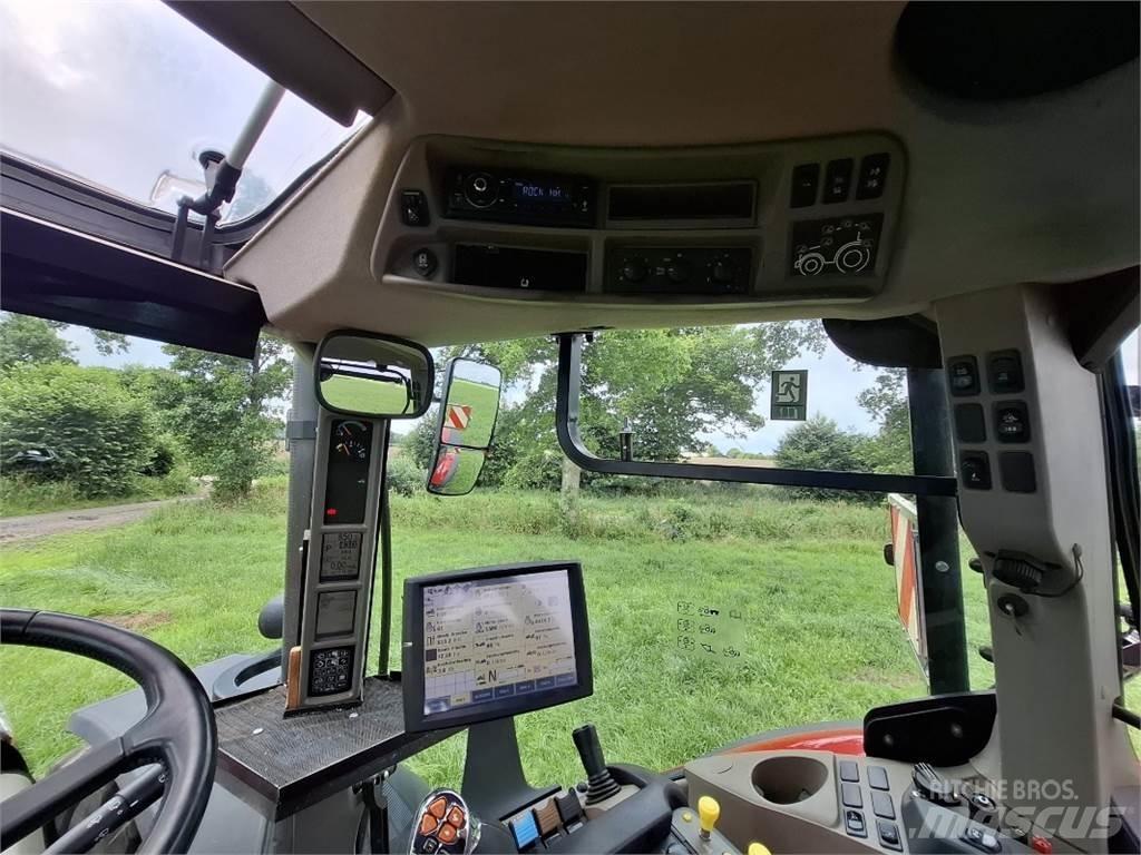 Case IH Optum 270 الجرارات