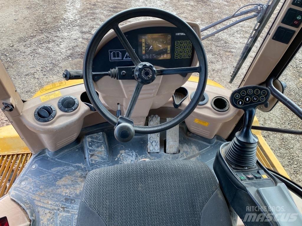 Hydrema 912 D S عربات نقل قلابة للمواقع