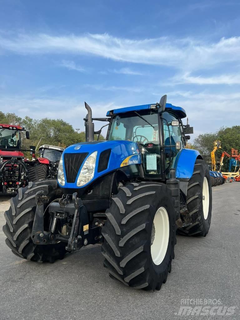 New Holland T 7060 الجرارات