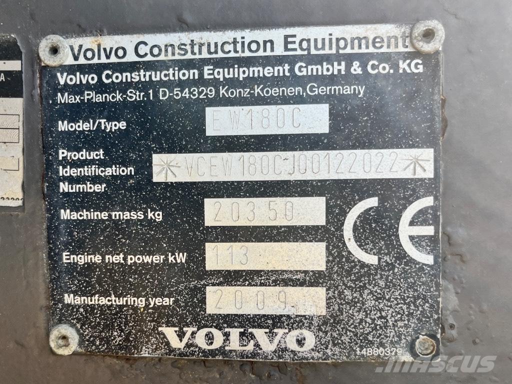 Volvo EW 180 C حفارات بعجل