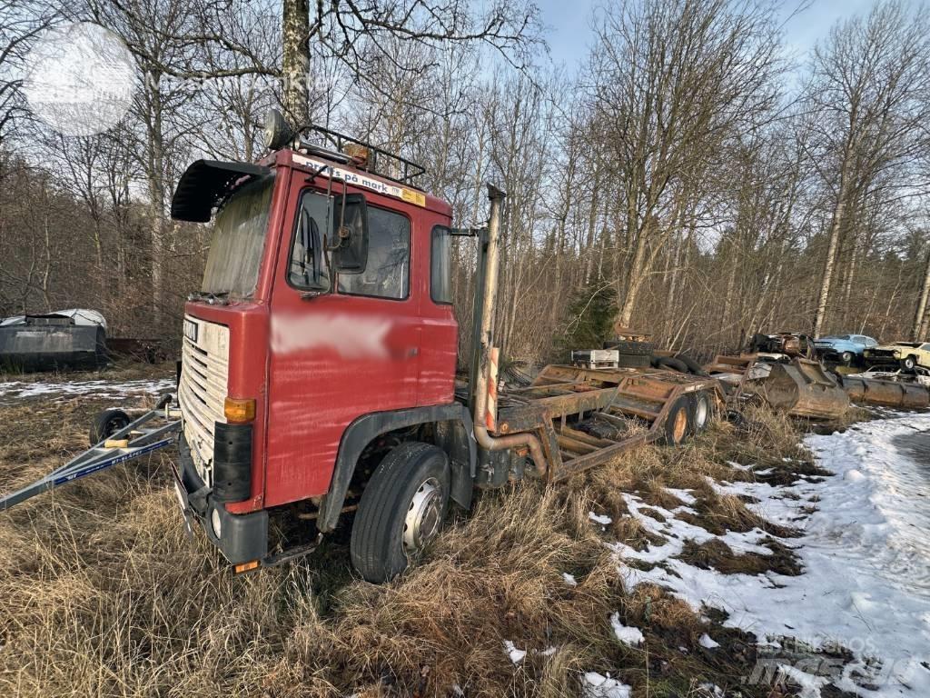 Scania T 141 شاحنات نقل آلة الغابات