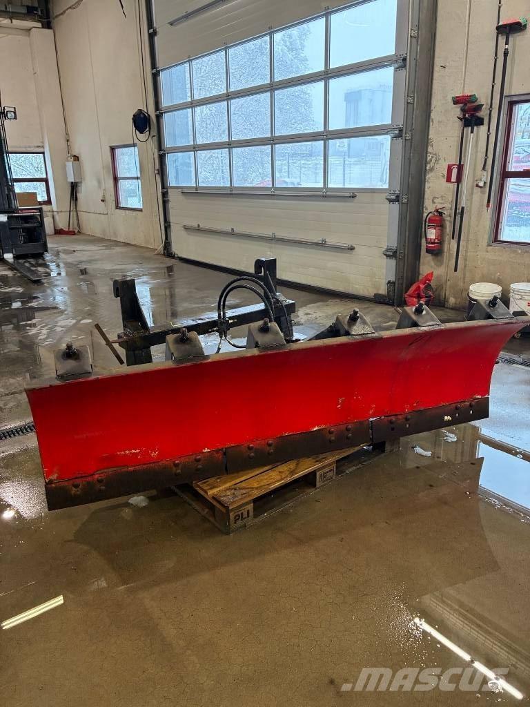 Diagonalblad 240 حراثات ونصول الجليد