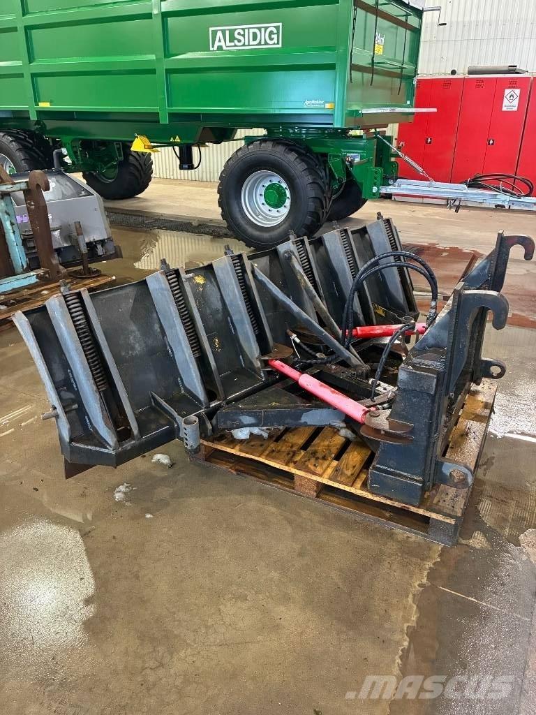 Diagonalblad 240 حراثات ونصول الجليد