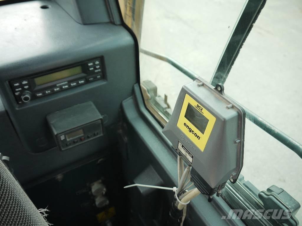 Hyundai R 145 LCRD-9 حفارات زحافة