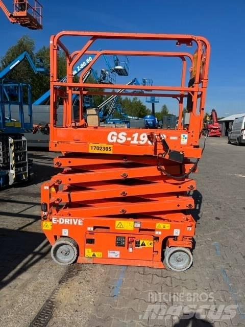 Genie GS 1930E-Drive رافعات مقصية الشكل