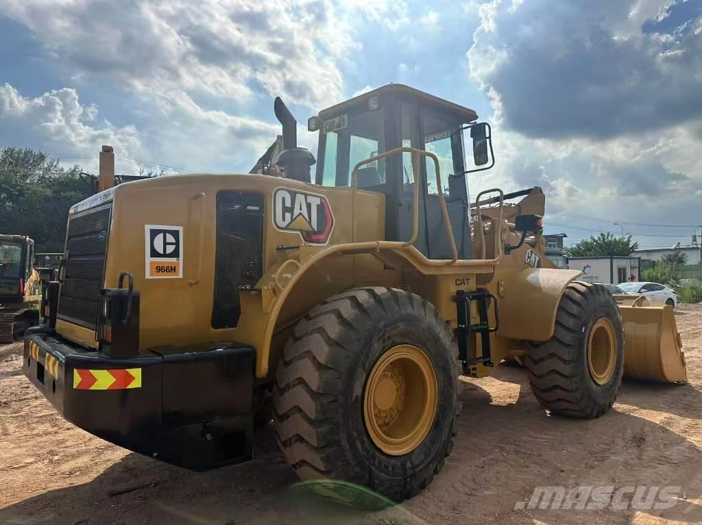 CAT 966H لوادر بعجل