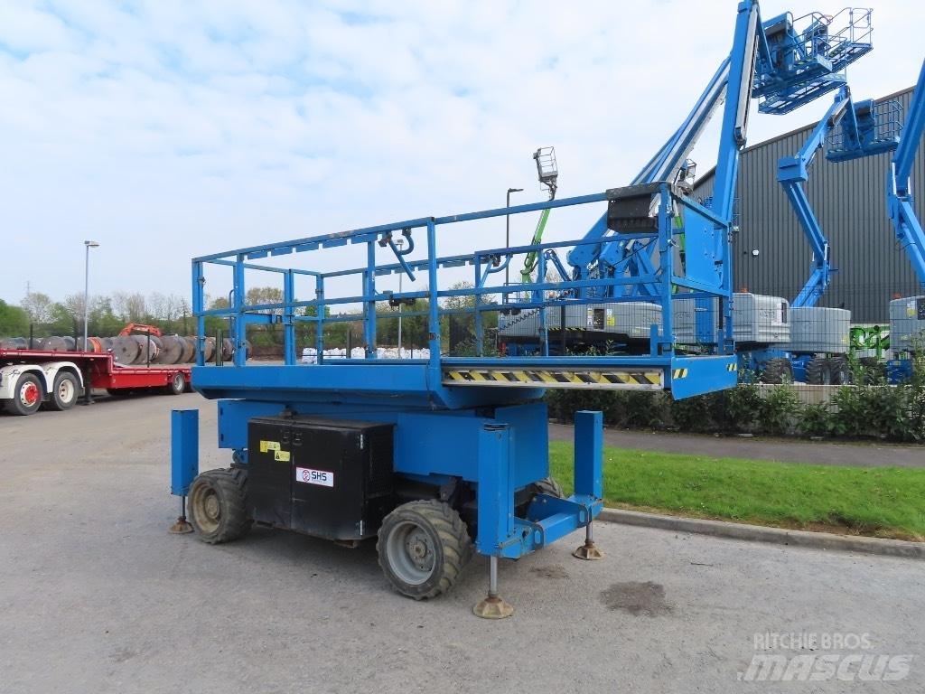 Genie GS 3369 RT رافعات مقصية الشكل