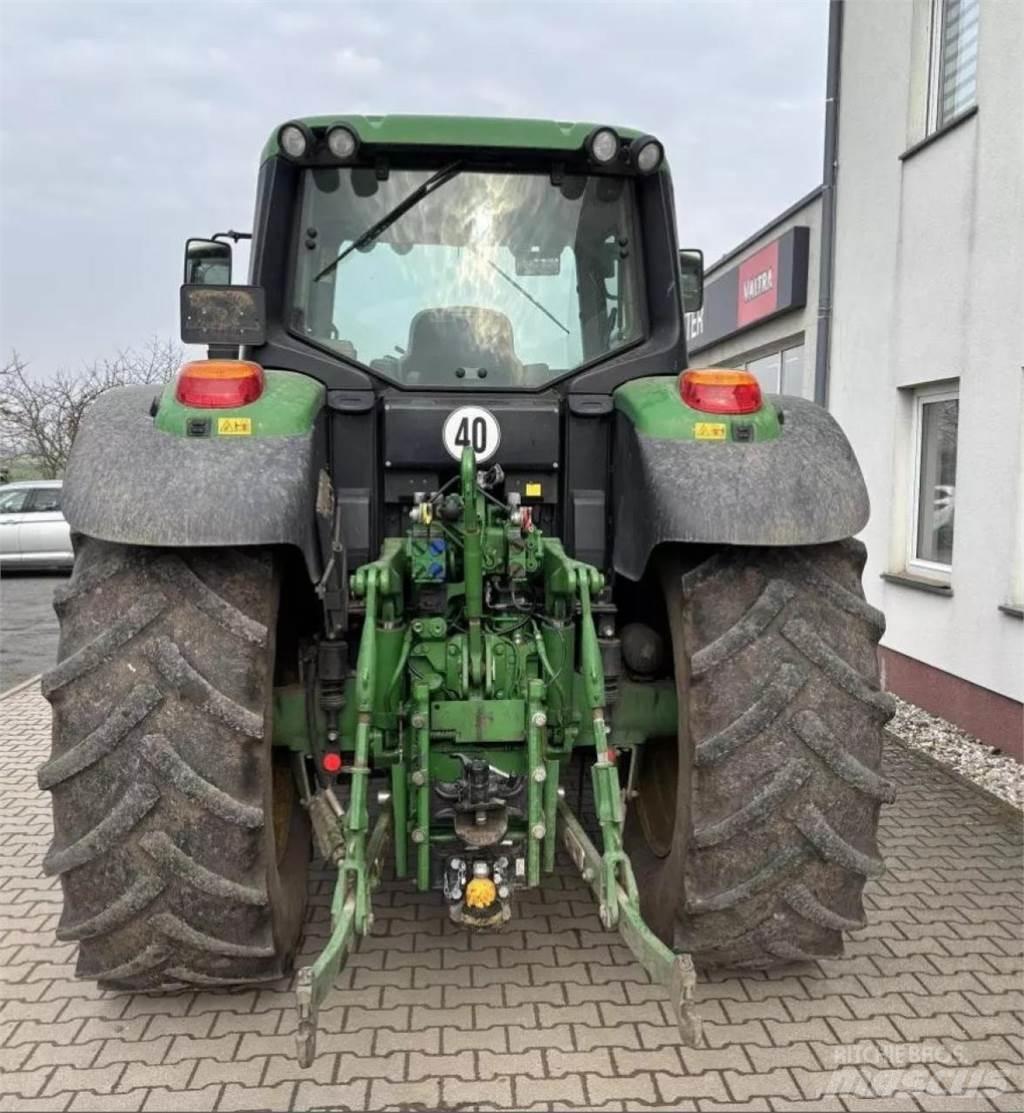 John Deere 6155 M الجرارات