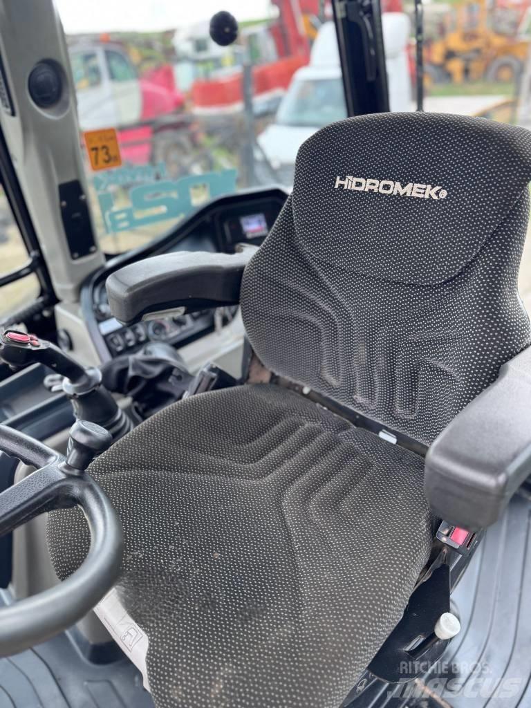Hidromek HMK 102 B لوادر ذات جرافات عكسية