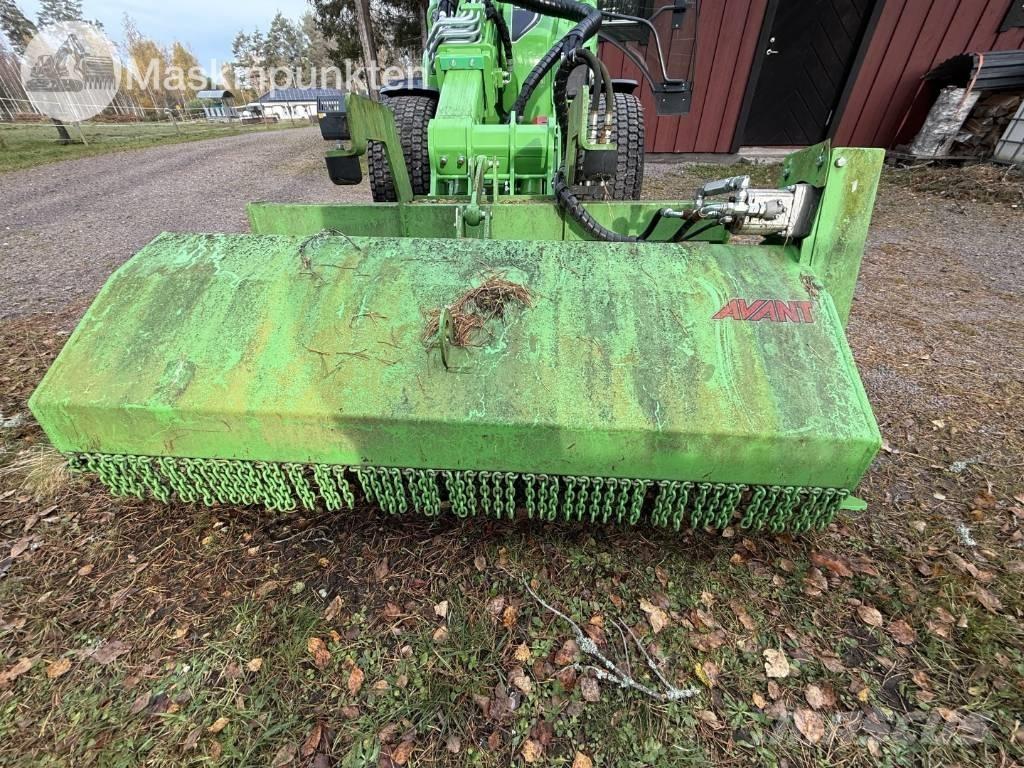 Avant Slagklippare جزازات وأغطية المراعي