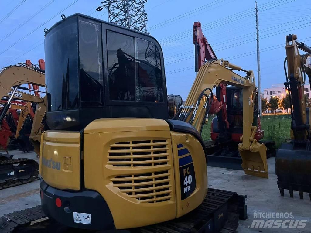 Komatsu PC 40 حفارات صغيرة أقل من 7 طن (حفارات صغيرة)