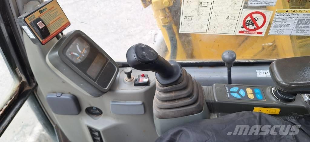 Kobelco E70SR حفارات زحافة