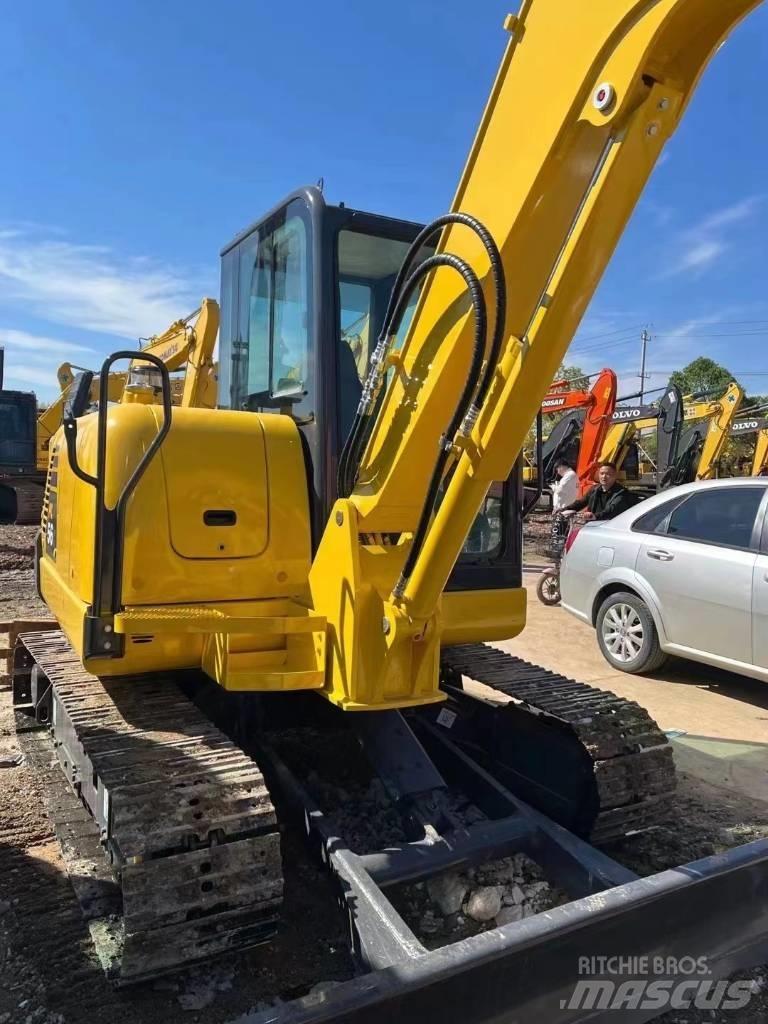 Komatsu PC 56 حفارات صغيرة أقل من 7 طن (حفارات صغيرة)
