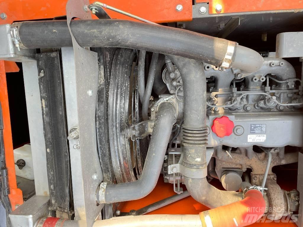 Hitachi 120 حفارات زحافة