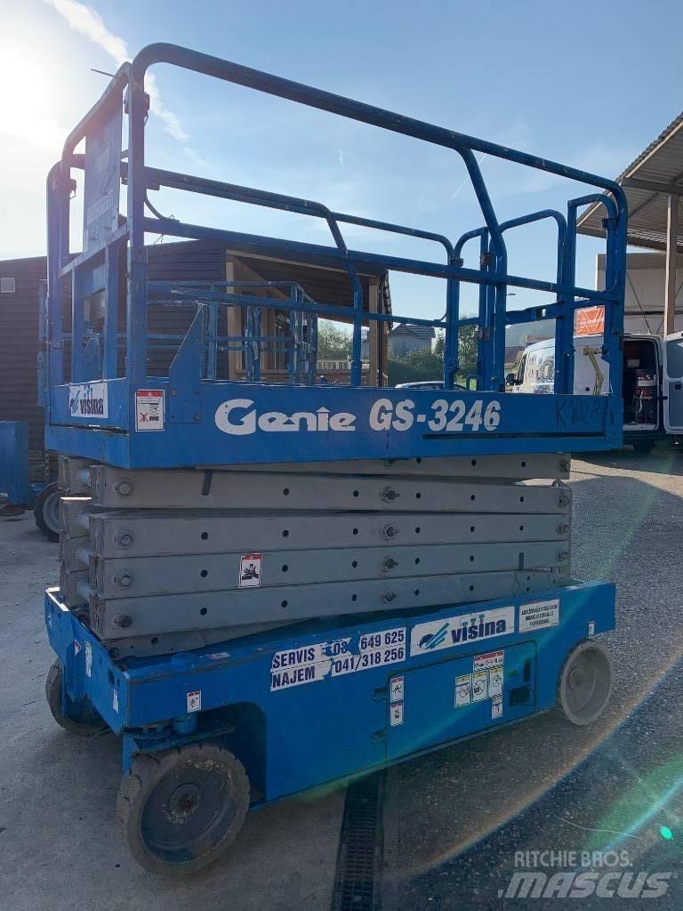 Genie GS 3246 رافعات مقصية الشكل