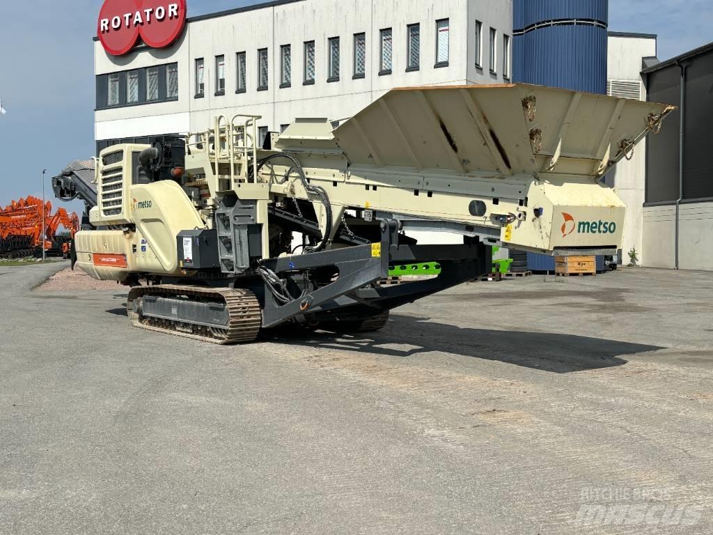 Metso LT 200 HP الكسارات المتنقلة
