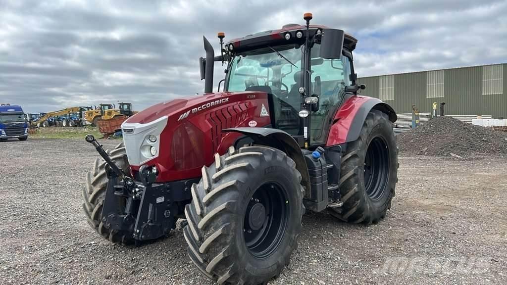McCormick X7.618 الجرارات