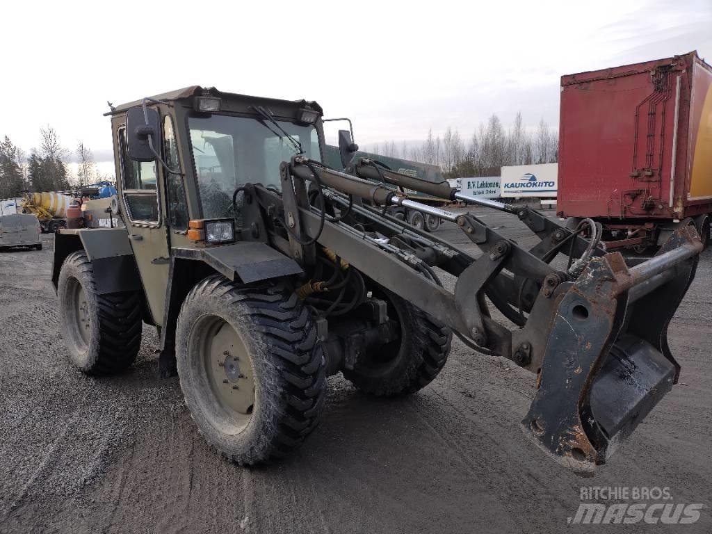 Valmet 643 لوادر صغيرة