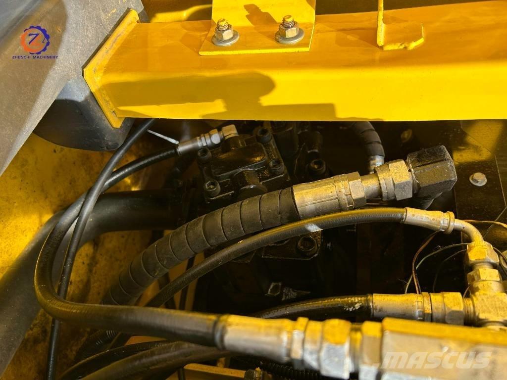 Kobelco SK 75 حفارات وسط 7 طن - 12 طن