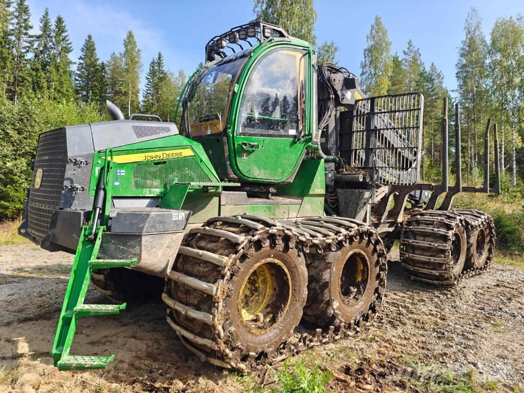 John Deere 1010 G شاحنات