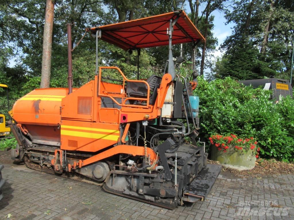 Demag DF 65 C  DF 115 معدات السفلتة