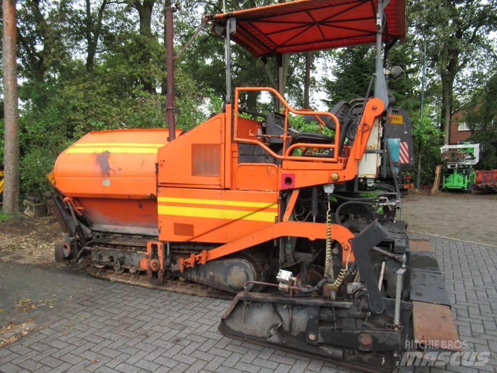 Demag DF 65 C  DF 115 معدات السفلتة