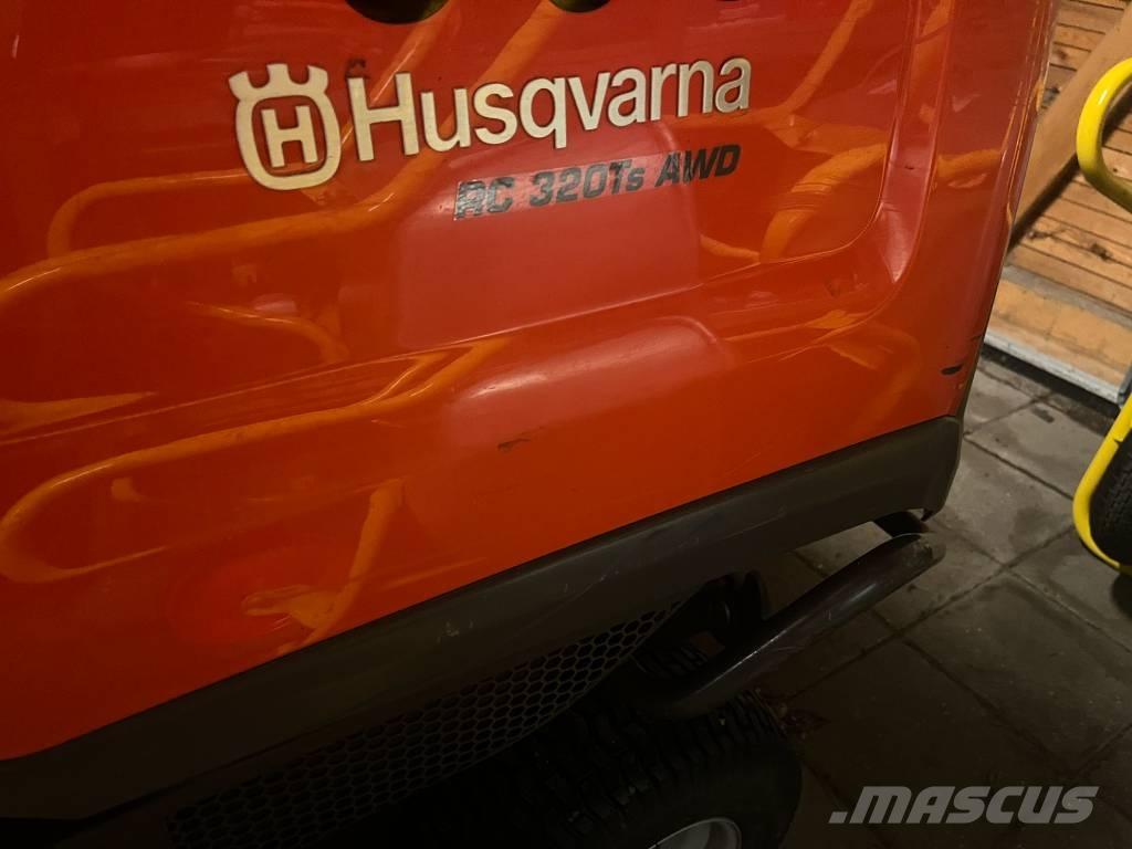 Husqvarna RC320Ts ركوب الحشائش