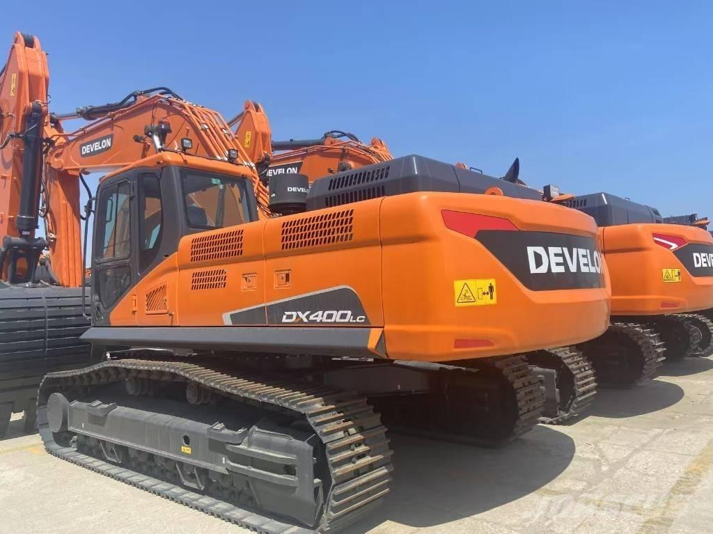 Develon DX 400 حفارات زحافة