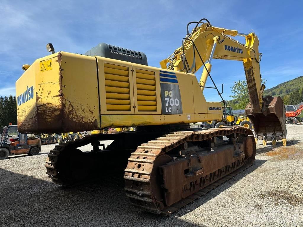 Komatsu PC 700 LC-8 حفارات زحافة