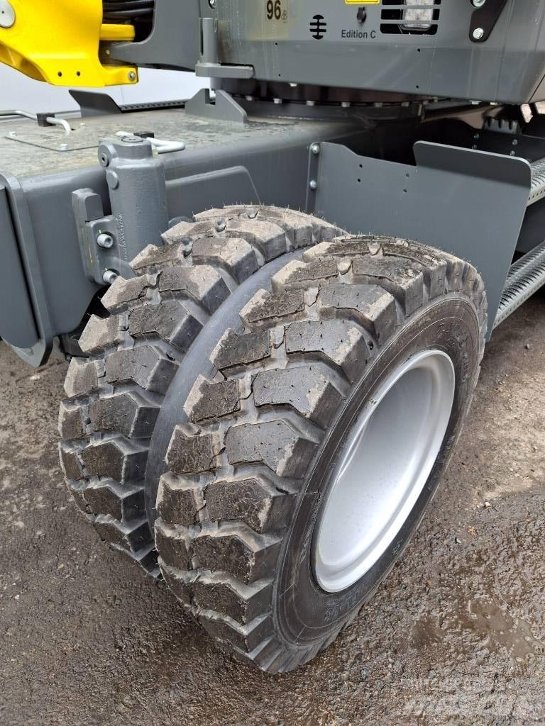 Wacker Neuson EW 65 حفارات بعجل