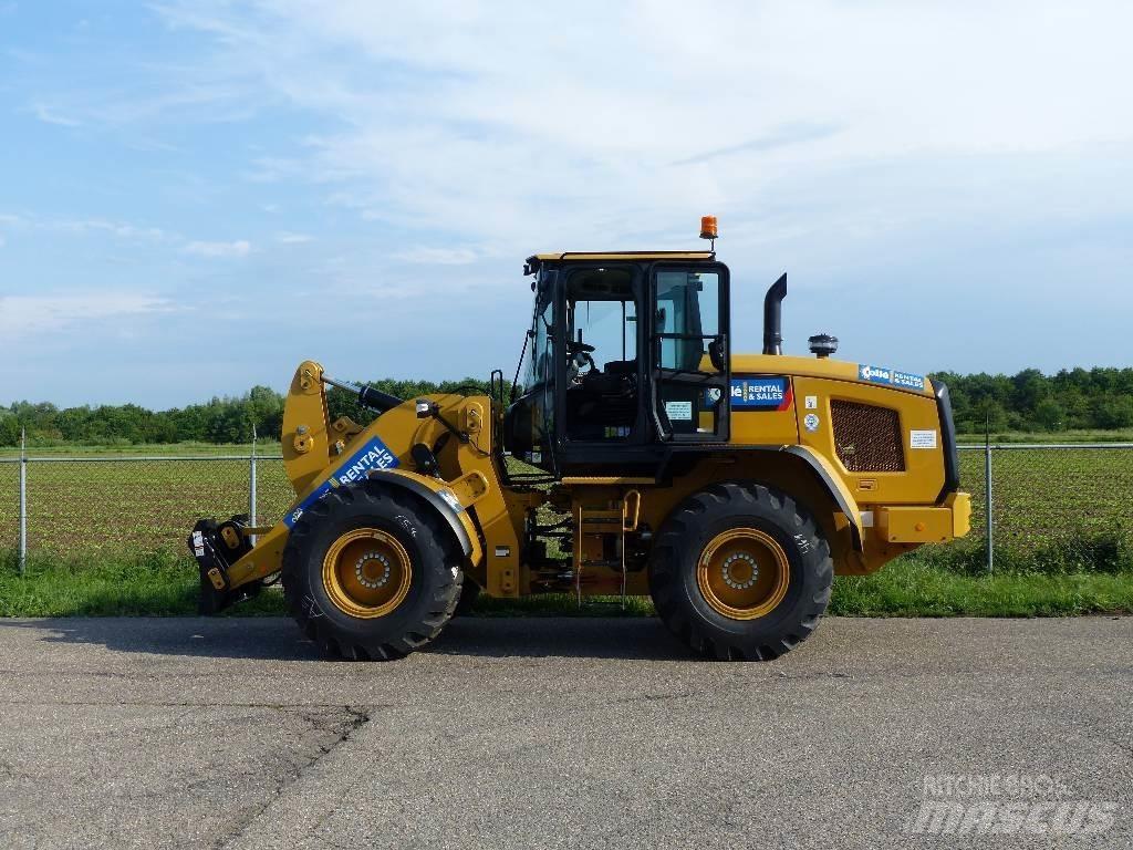 CAT 926 M | 2017 لوادر بعجل