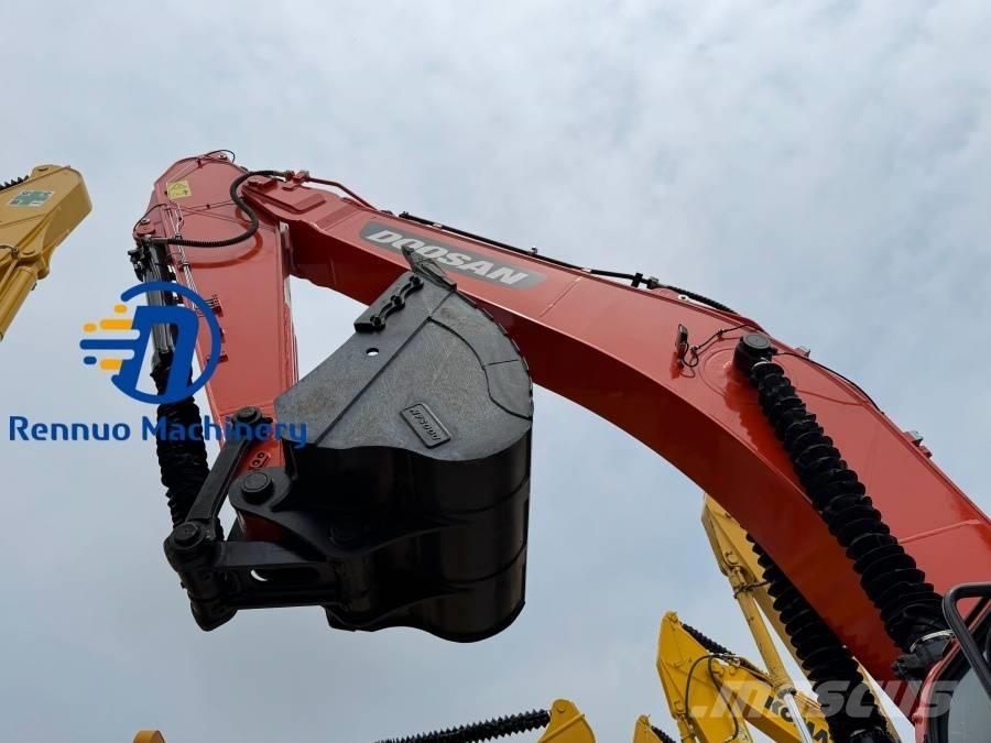 Doosan DX 340 حفارات زحافة