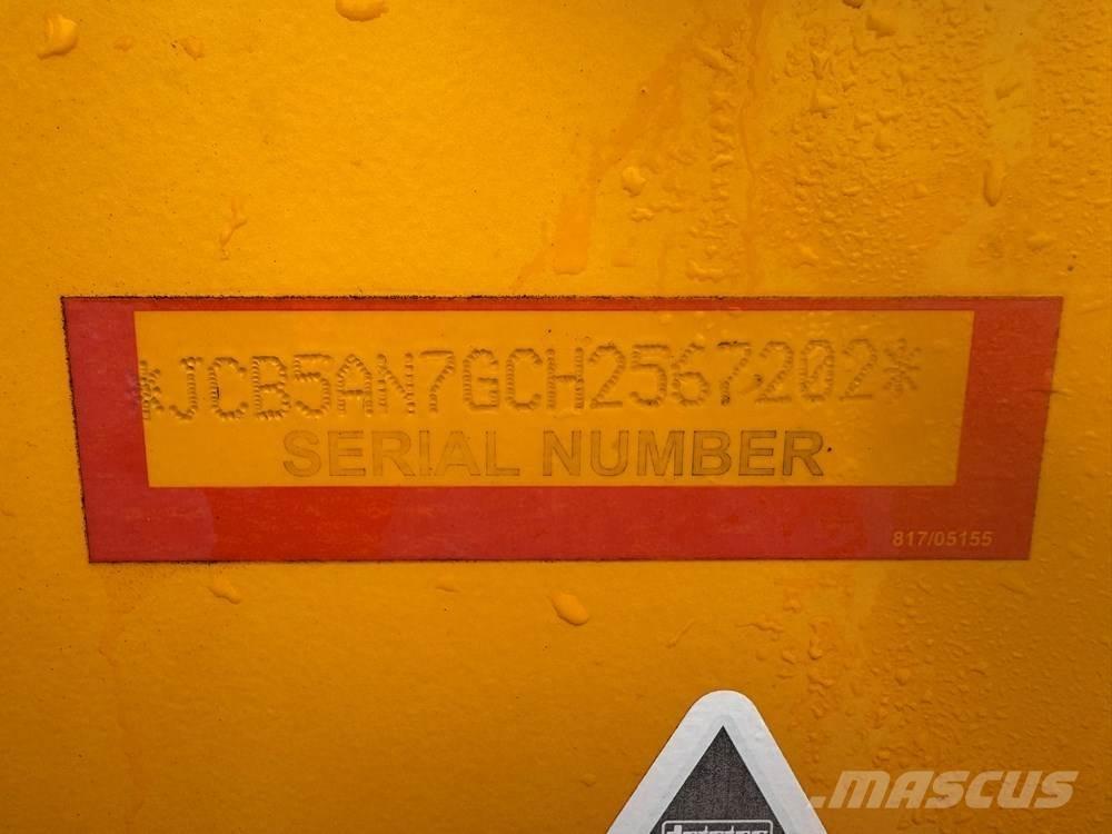 JCB 535V125 مناولات متداخلة
