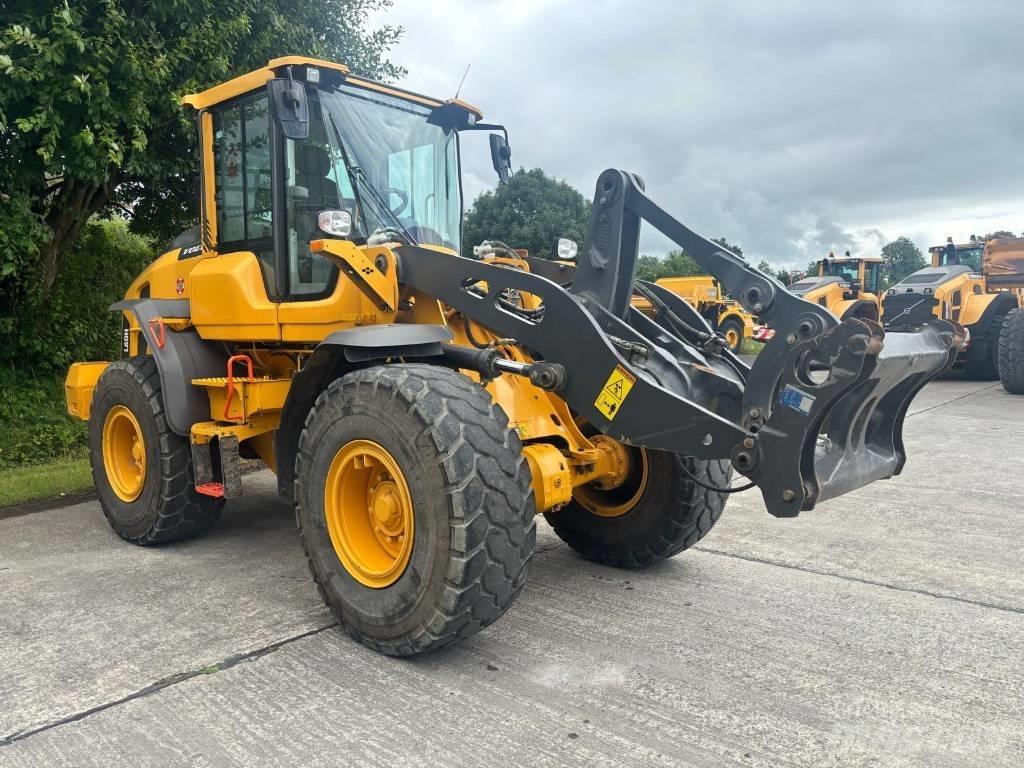 Volvo L 60 H لوادر بعجل