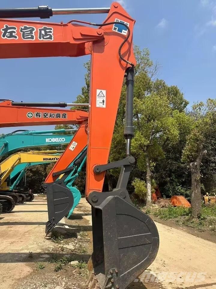Hitachi EX 200-1 حفارات زحافة