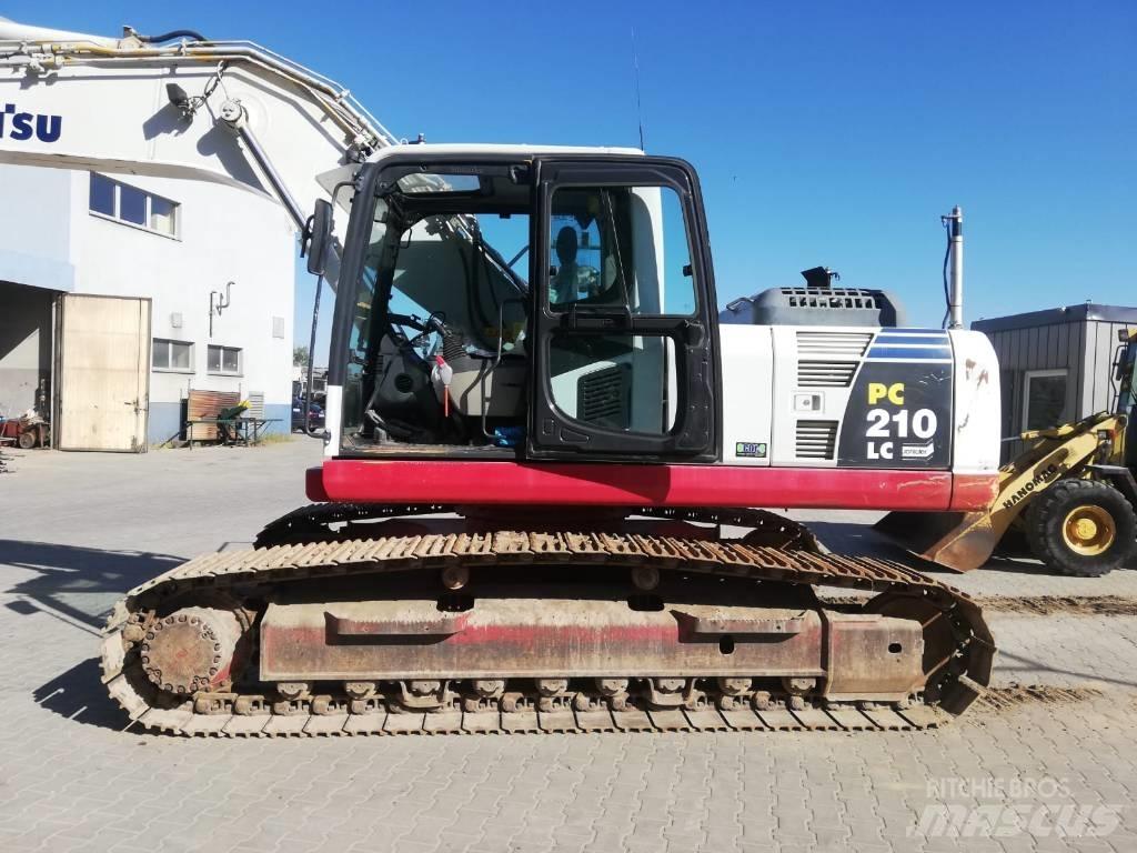 Komatsu PC 210-8 حفارات زحافة