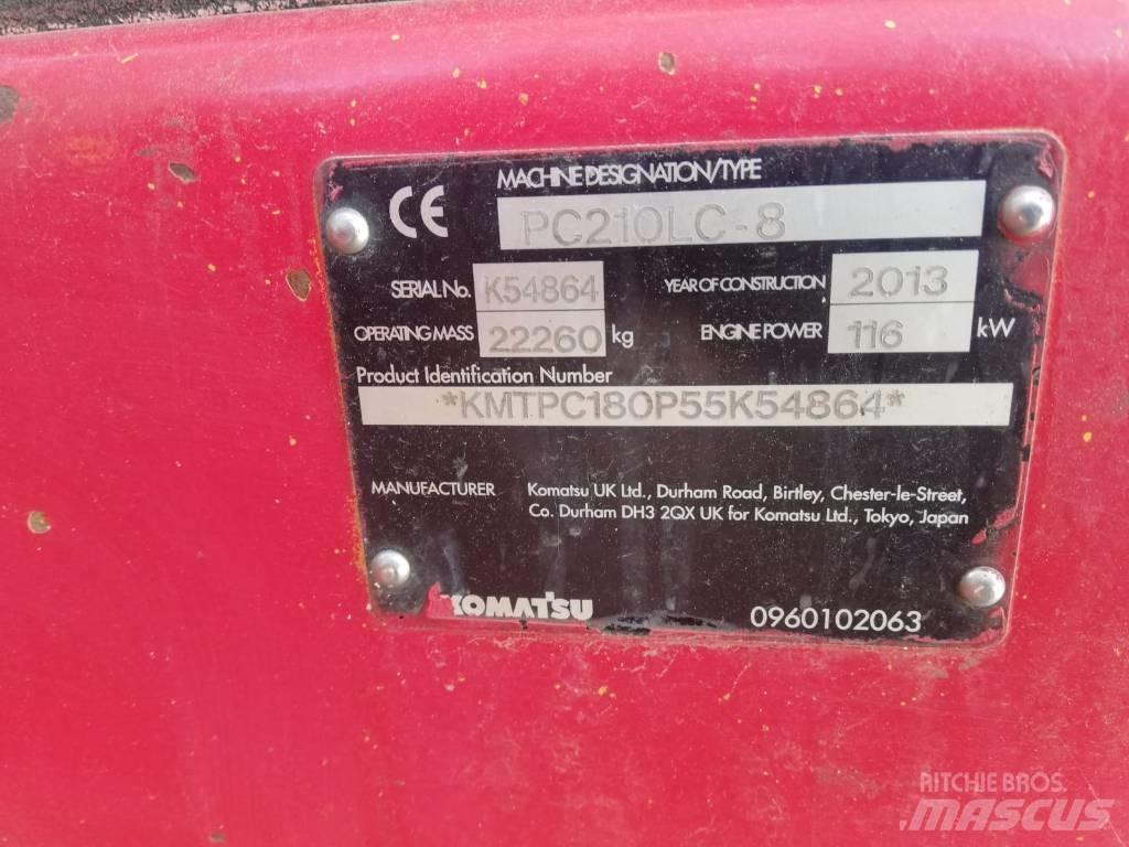 Komatsu PC 210-8 حفارات زحافة
