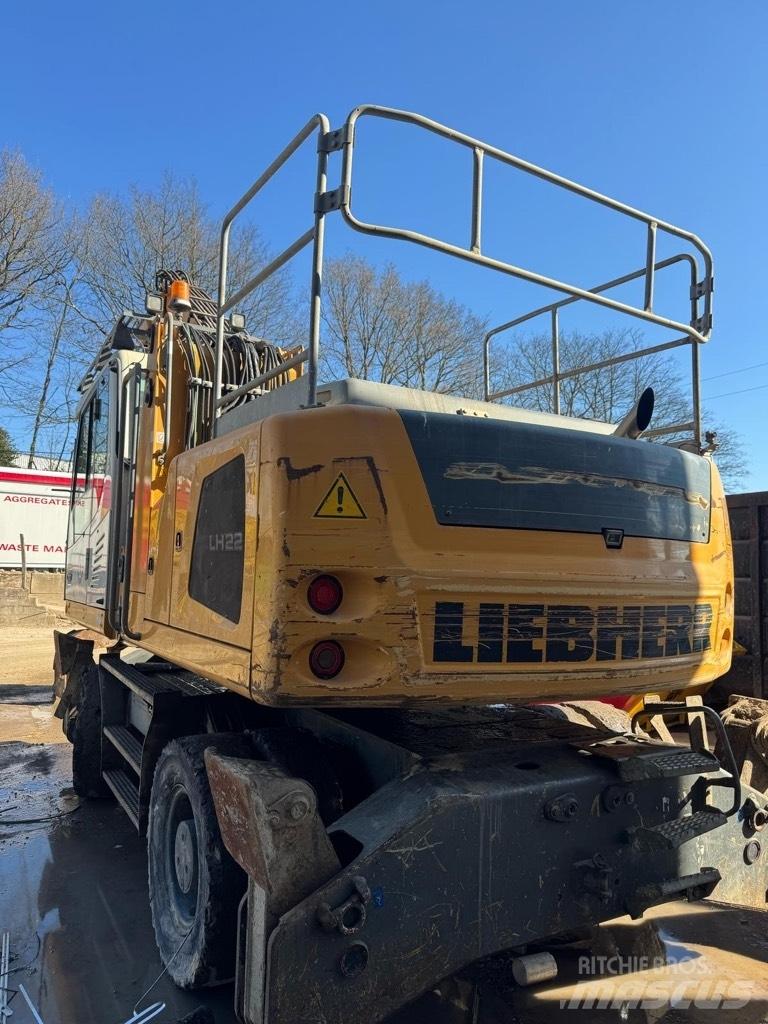 Liebherr LH 22 M مناولات المخلفات / مناولات صناعية