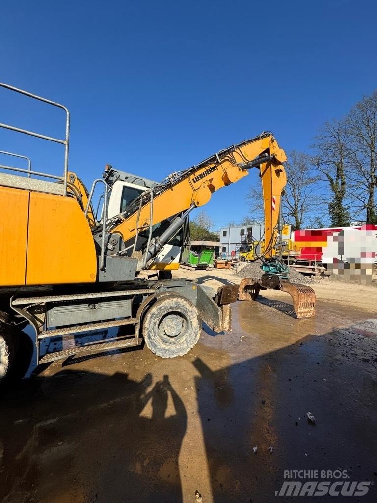 Liebherr LH 22 M مناولات المخلفات / مناولات صناعية