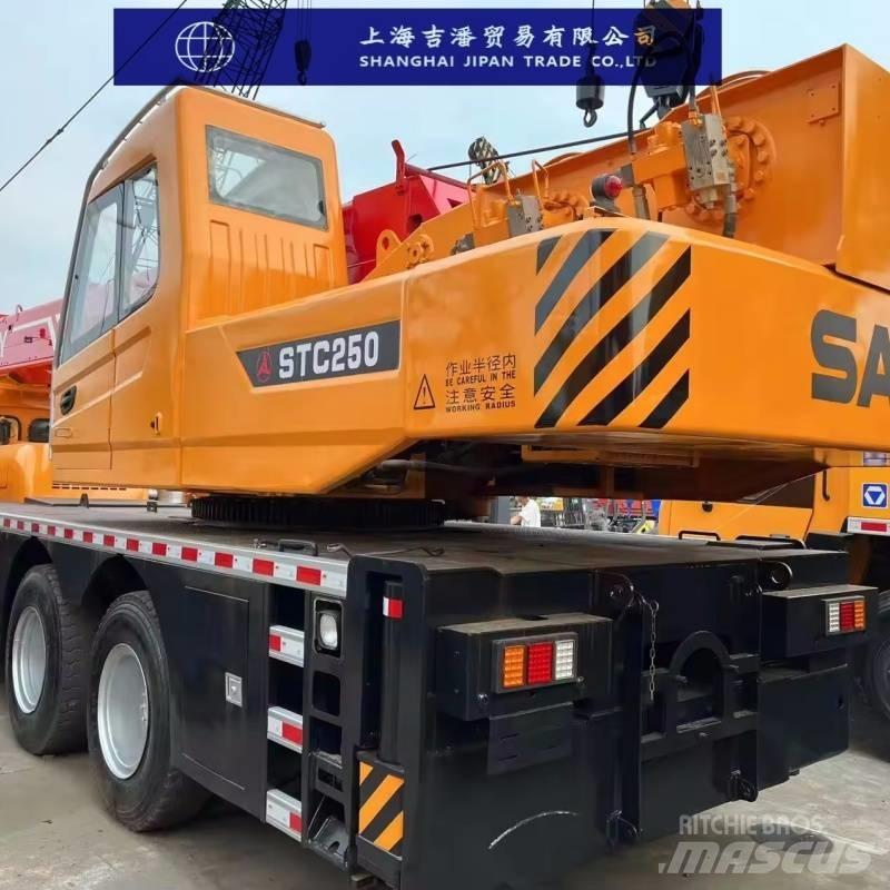 Sany STC 250 رافعات صالحة لكل أنواع الطرق