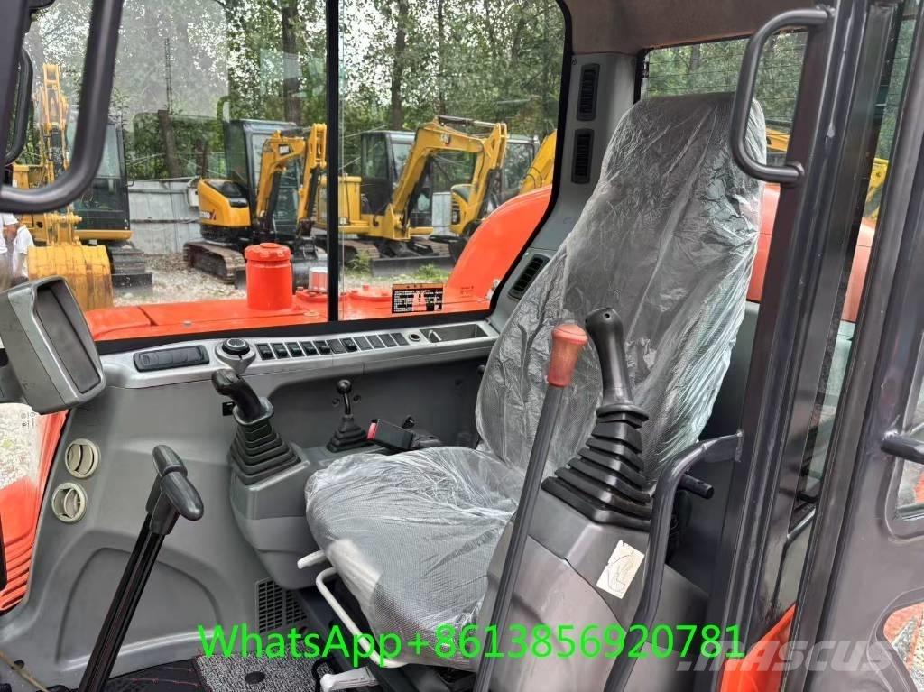 Doosan DX 60 حفارات صغيرة أقل من 7 طن (حفارات صغيرة)
